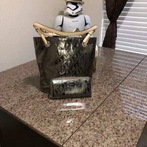 Michael Kors Shoulder Bag And Wallet